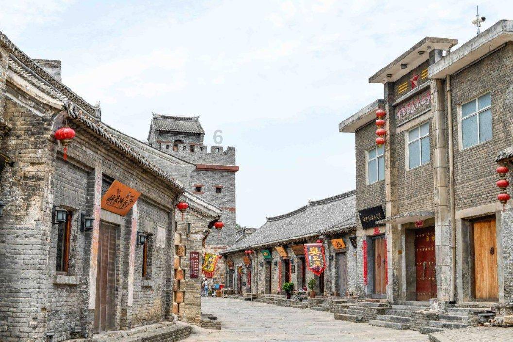 男子投资十八万多做发卡,承诺回收,邮寄给对方后沒有返钱,老板也联系不上了?
